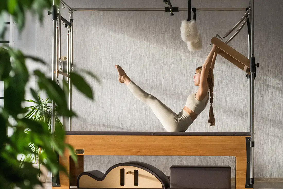 Γυμναστήριο με εξοπλισμό — κράτηση online